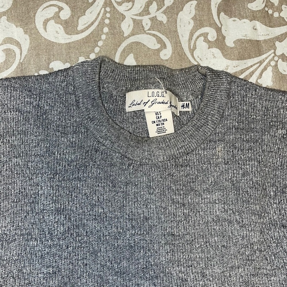 Sweater - Picture 2 of 2